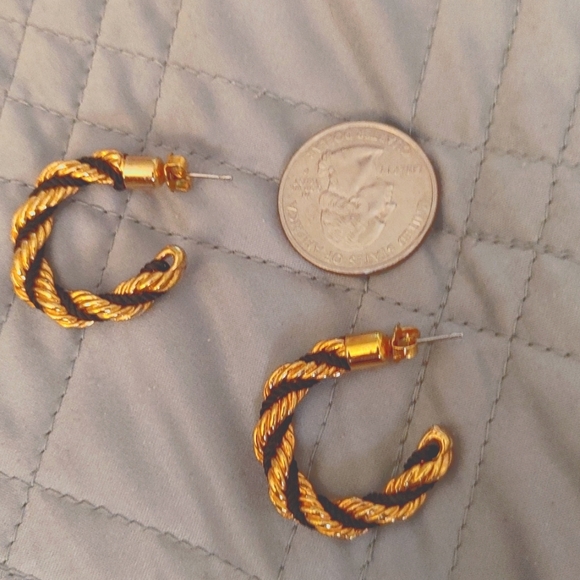 Stud Hoop Earrings Gold Toned Twist Rope With Black Cord Accent - Used - Picture 2 of 2